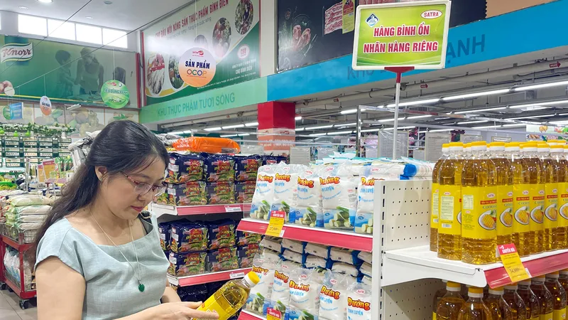 Nhiều sản phảm là nhãn hàng riêng SATRA giảm giá trong chương trình khuyến mãi tại hệ thống bán lẻ SATRA