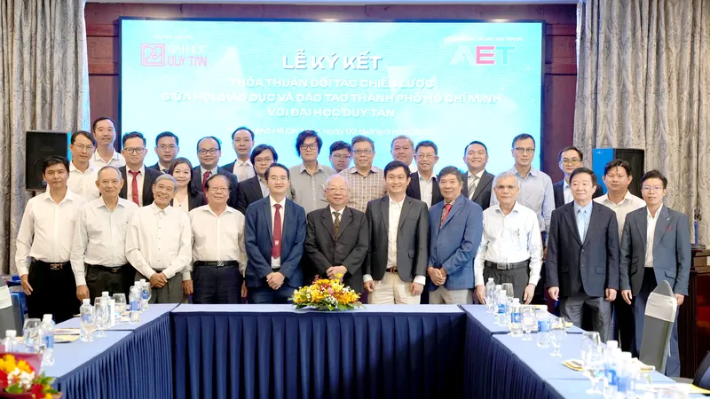 Hội Giáo dục - Đào tạo TPHCM và Trường Đại học Duy Tân ký kết thỏa thuận đối tác chiến lược