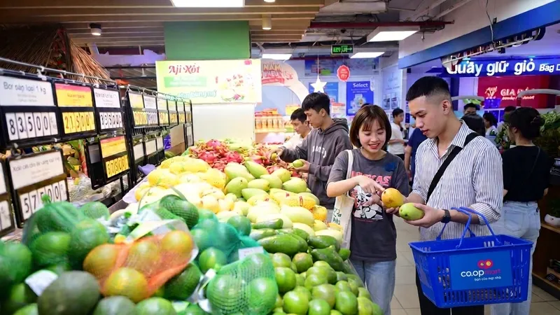 Saigon Co.op giảm giá nhóm trái cây, rau củ mùa hè, phục vụ nhu cầu tiêu dùng mùa nắng nóng