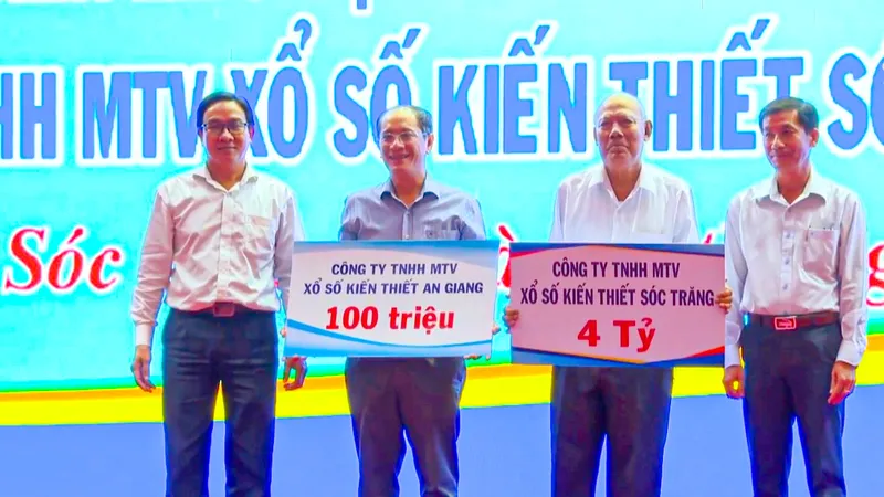 Công ty TNHH MTV Xổ số Kiến thiết Sóc Trăng tài trợ Quỹ học bổng Lương Định Của 4 tỷ đồng