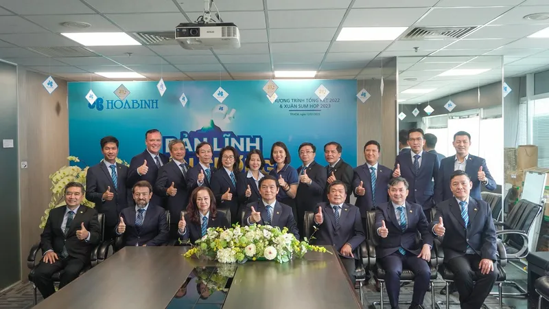 Tập đoàn Xây dựng Hòa Bình tổ chức lễ tổng kết năm 2022 