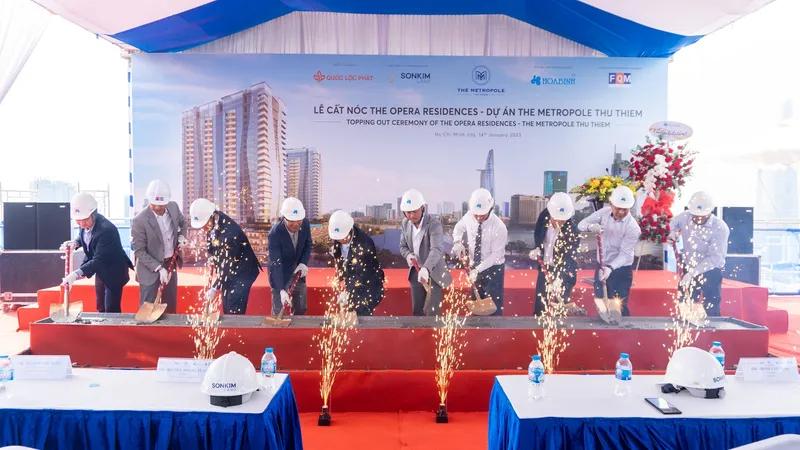 Tập đoàn Xây dựng Hòa Bình cất nóc dự án quy mô tại Thủ Thiêm