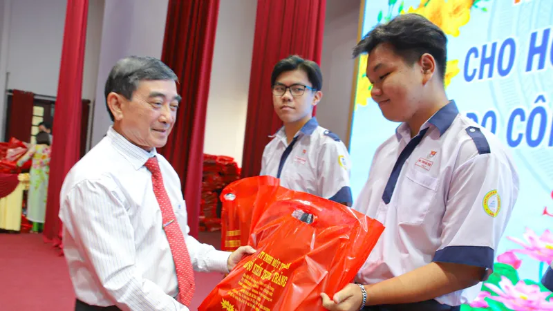 Công ty XSKT Sóc Trăng “khuyến học, khuyến tài” hơn 38 tỷ đồng