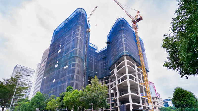 Tập đoàn Xây dựng Hòa Bình làm lễ cất nóc dự án Ha Noi Hilton West
