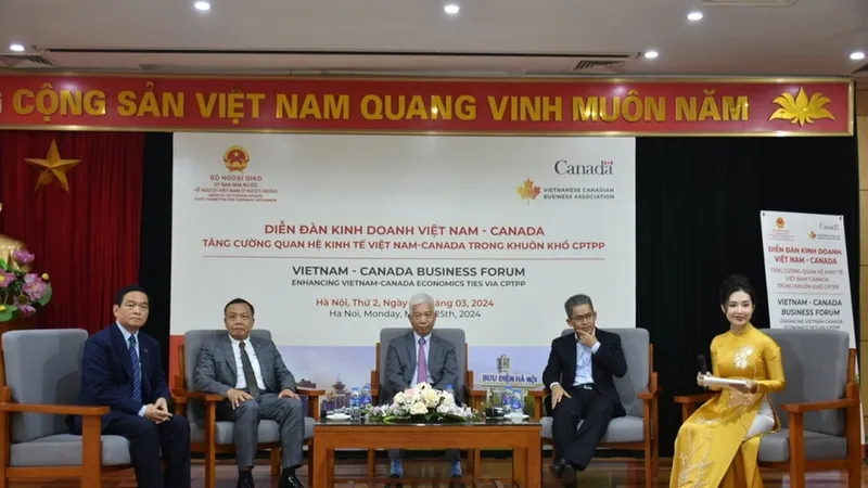 Chủ tịch Tập đoàn Xây dựng Hòa Bình Lê Viết Hải tham dự Diễn đàn kinh doanh “Tăng cường quan hệ kinh tế Việt Nam - Canada”