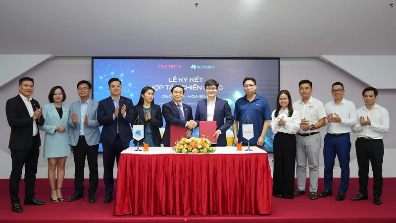 Tập đoàn CNCTech và Tập đoàn Xây dựng Hòa Bình ký kết hợp tác chiến lược 