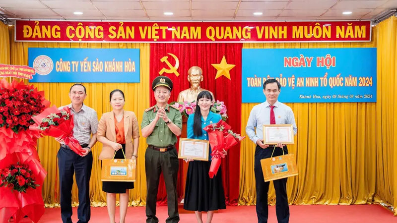 Công ty Yến sào Khánh Hòa sôi nổi Ngày hội Toàn dân bảo vệ an ninh Tổ quốc