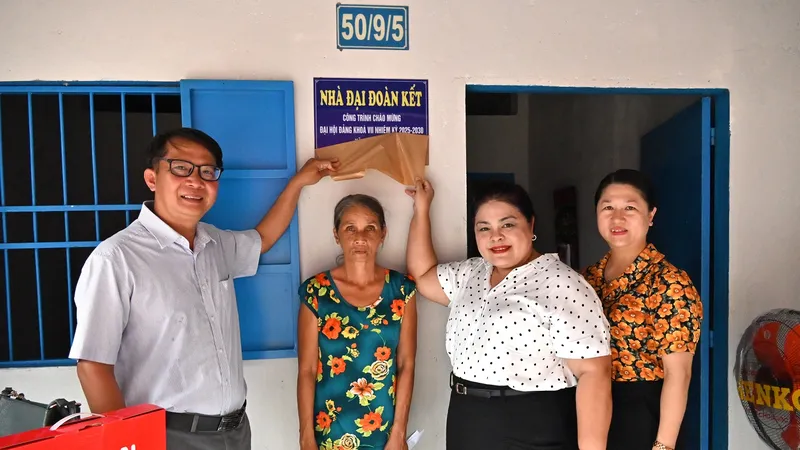 Công ty Vedan Việt Nam trao tặng nhà Đại đoàn kết