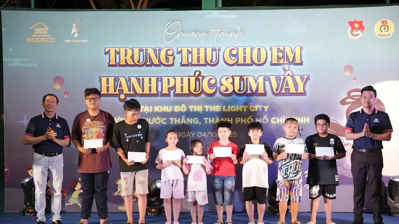 HODECO trao 100 phần quà Trung thu cho trẻ em có hoàn cảnh khó khăn