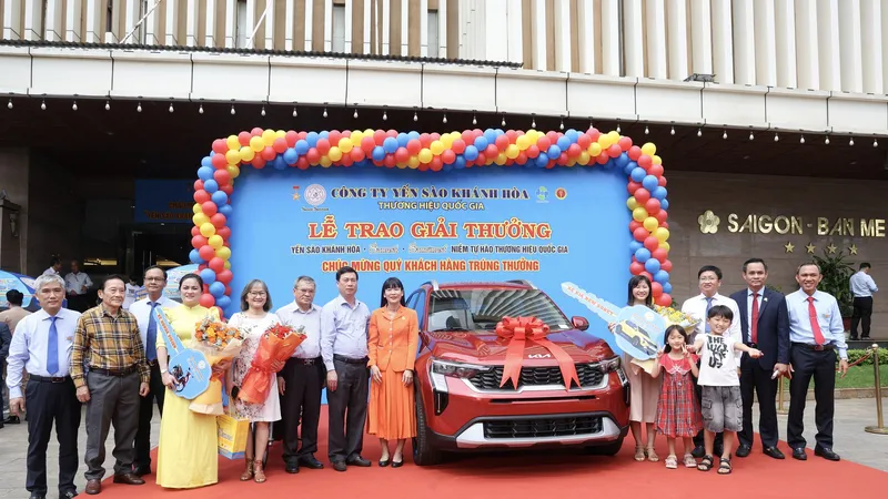 Công ty Yến sào Khánh Hòa: Trao giải Tri ân Khách hàng tại Tây Nguyên 