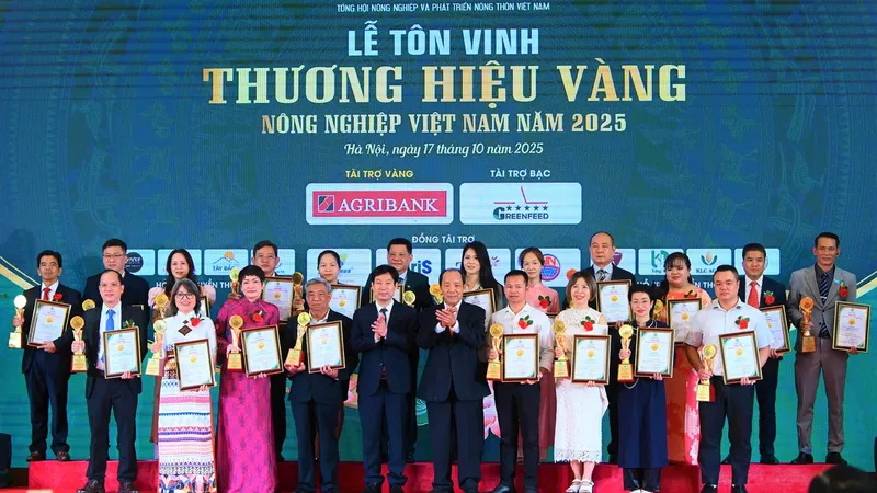 Yến Sào Khánh Hòa: "Thương Hiệu Vàng Nông Nghiệp Việt Nam 2025"