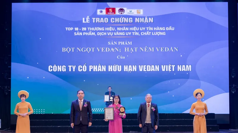 Vedan được trao Chứng nhận "Top 10 Sản phẩm Vàng uy tín chất lượng Việt Nam năm 2025"
