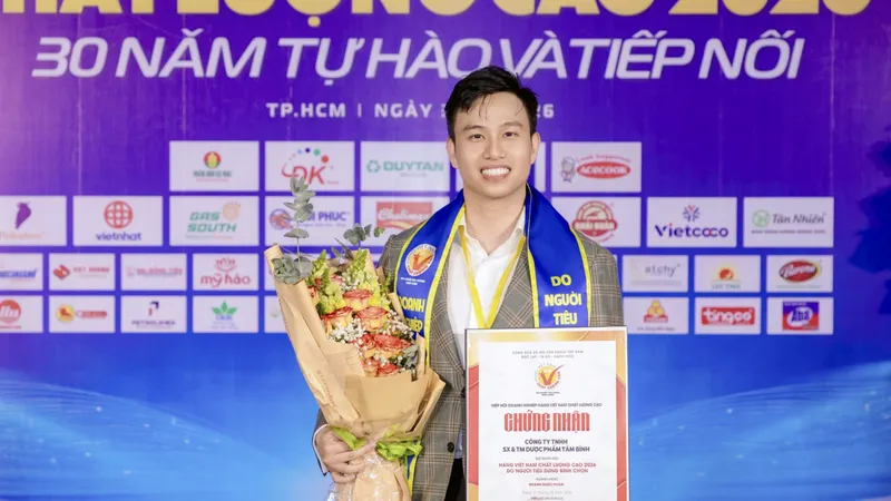 Dược phẩm Tâm Bình lần thứ 8 liên tiếp đạt danh hiệu Hàng Việt Nam chất lượng cao