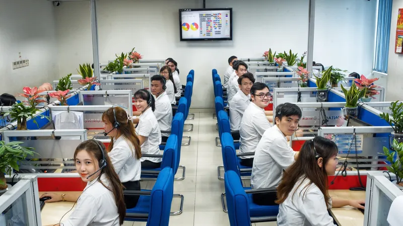 Trung tâm chăm sóc khách hàng EVNHCMC 
