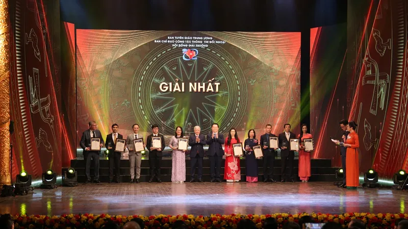 102 tác phẩm đạt “Giải thưởng toàn quốc về thông tin đối ngoại” lần thứ VII
