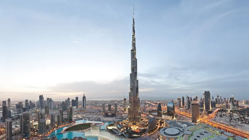 Emirates tiếp tục khai thác các chuyến bay thương mại đến và đi từ Việt Nam 