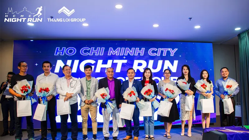 Quang cảnh lễ công bố sự kiện giải chạy đêm TPHCM