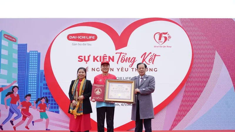 Giải “Dai-ichi Life - Cung Đường Yêu Thương 2022” nhận chứng nhận kỷ lục Việt Nam