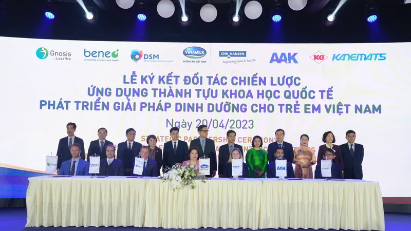 Vinamilk cùng ký kết đối tác với 6 tập đoàn dinh dưỡng hàng đầu thế giới
