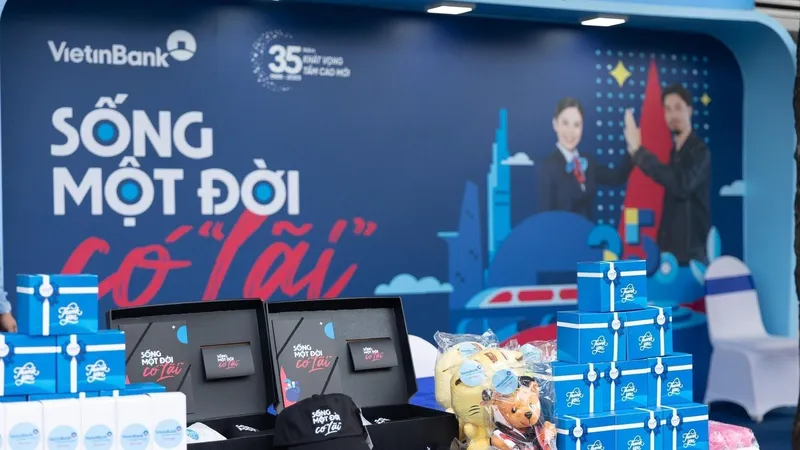 Hàng ngàn phần quà hấp dẫn dành tặng cho các khách hàng đăng ký mở tài khoản