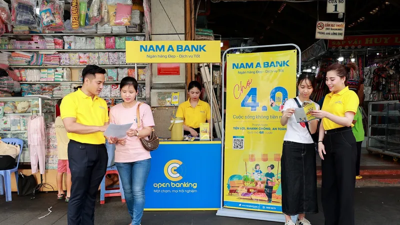Nam A Bank triển khai chương trình “Chợ 4.0 – Cuộc sống không tiền mặt” phủ sóng tại các chợ trên địa bàn TPHCM