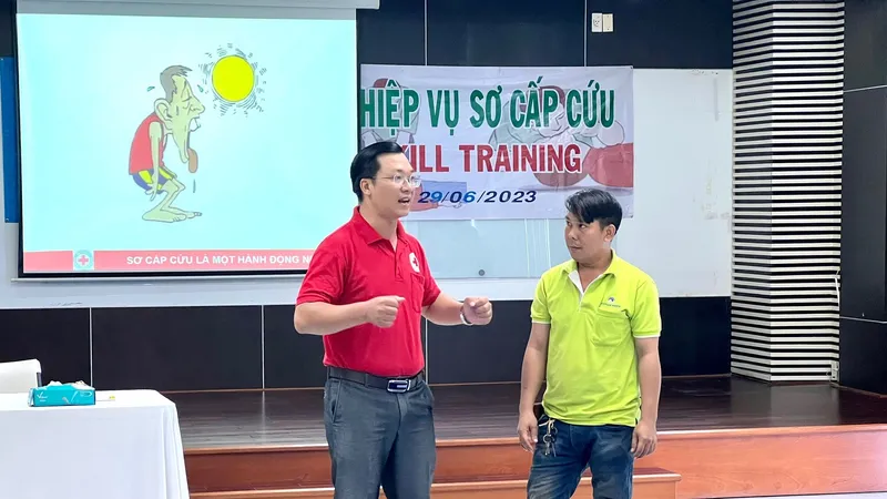 VWS tập huấn kỹ năng sơ cấp cứu cho người lao động