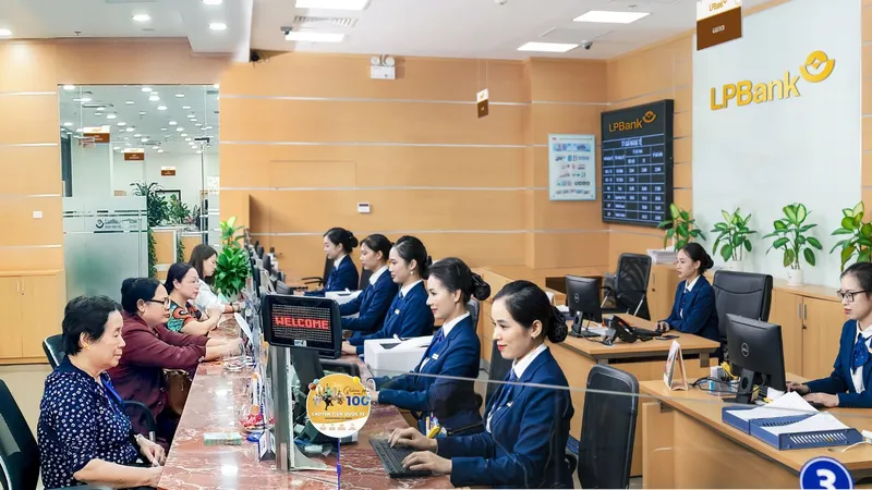 LPBank công bố kết quả kinh doanh quý II, hoàn thành 41% kế hoạch năm