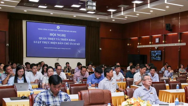 Quang cảnh hội nghị quán triệt và triển khai thực hiện Luật thực hiện dân chủ ở cơ sở năm 2022