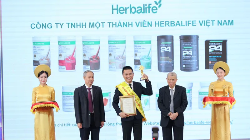 Herbalife Việt Nam đạt giải thưởng “Sản phẩm vàng vì sức khỏe cộng đồng năm 2023”