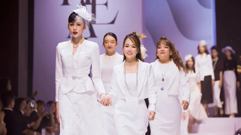 Bộ sưu tập Black & White Classic Style - Vẻ đẹp của sự tinh tế mang tính ứng dụng cao vào đời sống