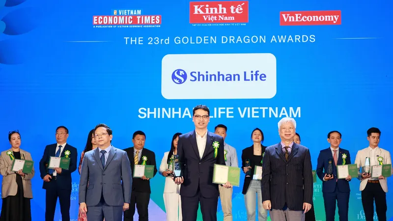 Shinhan Life Việt Nam nhận giải thưởng Rồng Vàng 2024