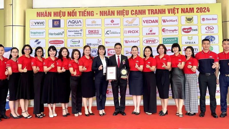 Dai-ichi Life Việt Nam lần thứ 5 được vinh danh “Top 10 Nhãn hiệu nổi tiếng Việt Nam 2024”