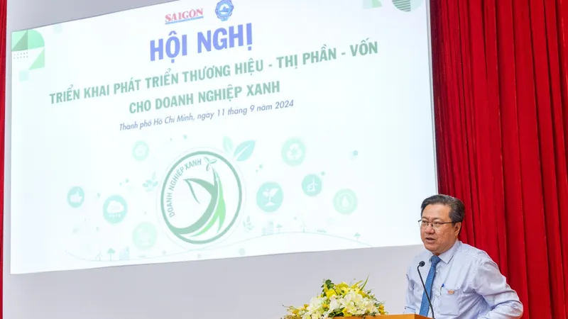 Ông Nguyễn Tuấn, Phó Tổng giám đốc SATRA phát biểu tại hội nghị