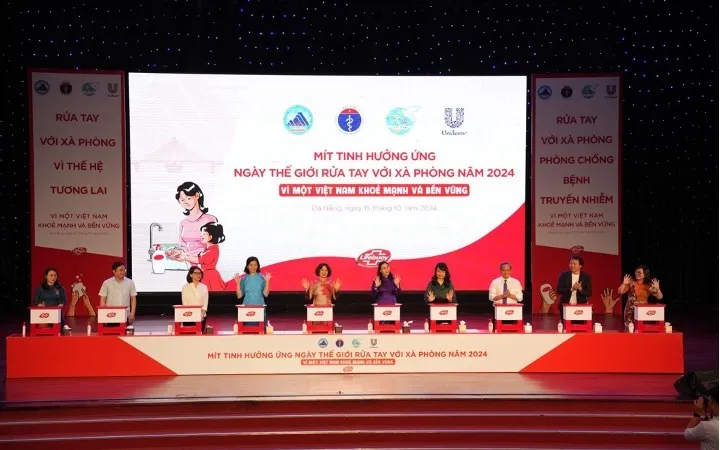 Sự kiện mít tinh hưởng ứng Ngày Thế giới rửa tay với xà phòng năm 2024 do Bộ Y tế phối hợp tổ chức cùng UBND TP. Đà Nẵng, Hội Liên hiệp Phụ nữ Việt Nam và Unilever
