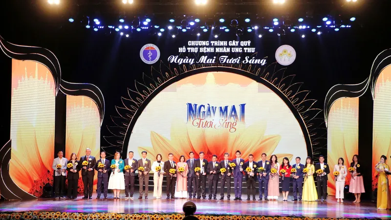 Quỹ Hỗ trợ bệnh nhân ung thư - Ngày mai tươi sáng kêu gọi cộng đồng chung tay ủng hộ người bệnh ung thư thông qua chiến dịch “Triệu nghĩa tình gửi trao bệnh nhân ung thư” năm 2024
