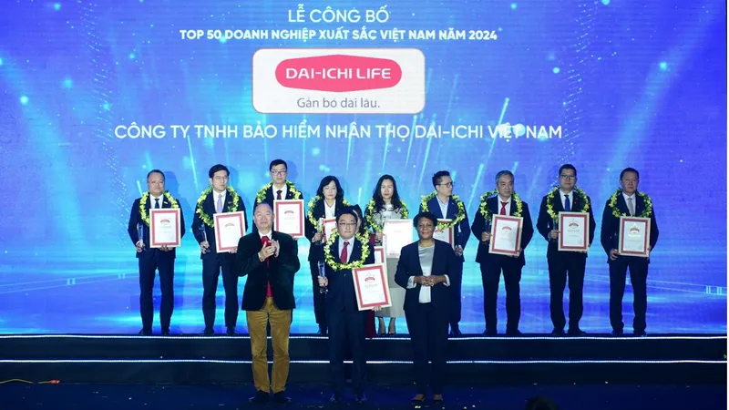 Dai-ichi Life Việt Nam 9 năm liên tiếp nhận danh hiệu “Top 500 Doanh nghiệp lớn nhất Việt Nam”
