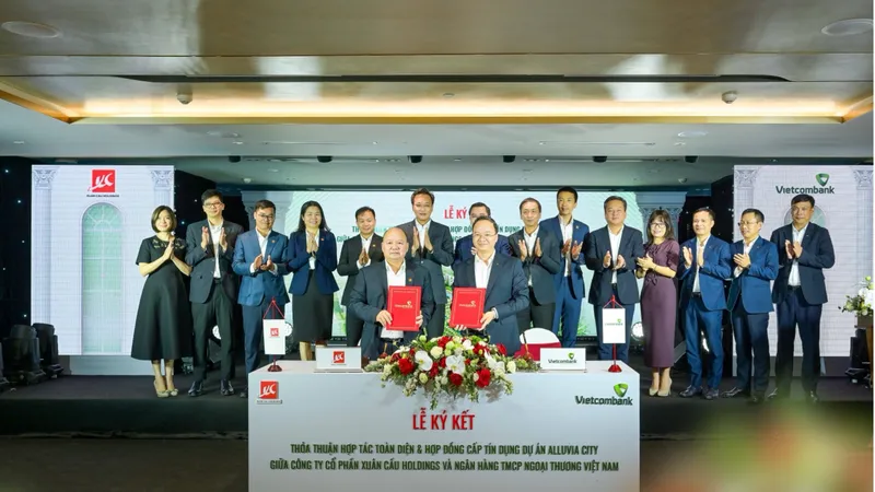 Lễ ký kết thỏa thuận hợp tác toàn diện và hợp đồng cấp tín dụng dự án Alluvia City giữa Xuân Cầu Holdings và Vietcombank