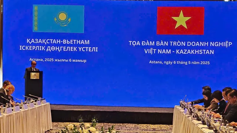 Đại diện Saigontourist Group phát biểu tại tọa đàm