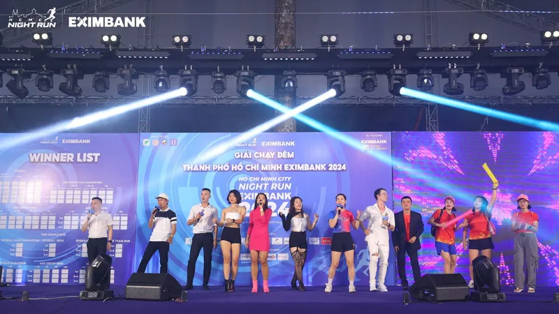 Giải chạy đêm TPHCM Eximbank lần thứ 4 - năm 2025: Sôi động, bổ ích và gắn kết cộng đồng