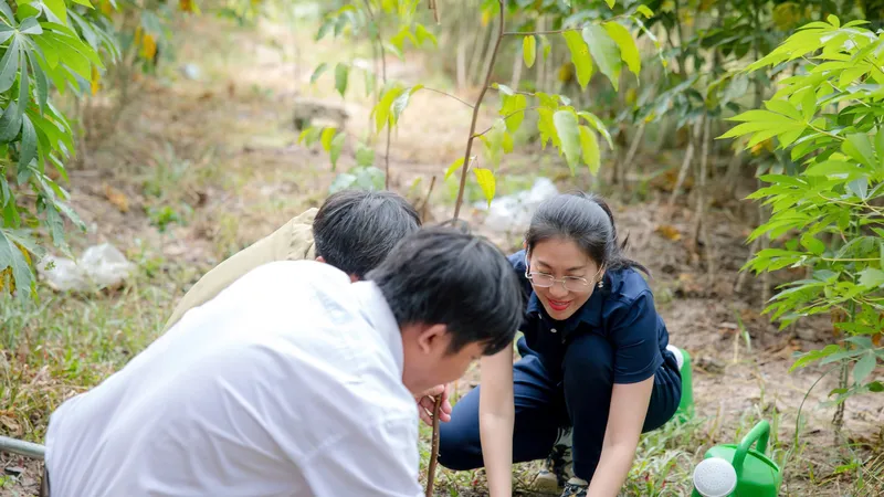 Vietcap trao tặng 6.000 cây tại rừng phòng hộ Dầu Tiếng