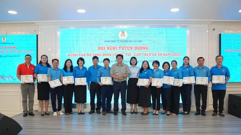 Hội nghị sơ kết phong trào công nhân lao động và hoạt động công đoàn SATRA trong 6 tháng đầu năm 2025