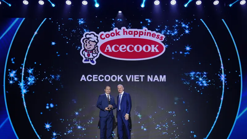 Đại diện công ty Acecook Việt Nam vinh dự nhận giải Best Companies to Work for in Asia 2025” – Nơi làm việc tốt nhất Châu Á 