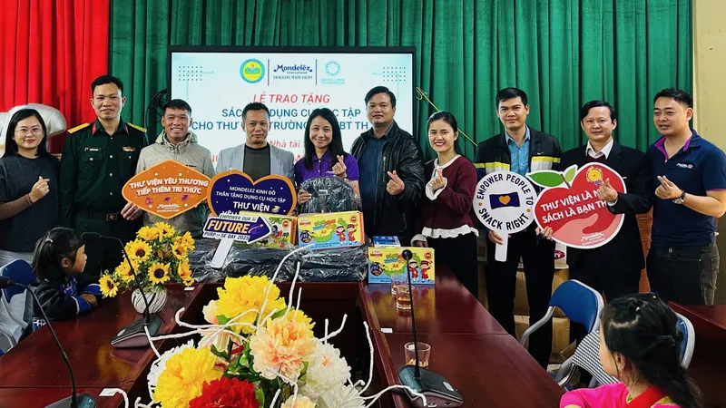 Mondelez Kinh Đô bền bỉ với hành trình mang tri thức đến với trẻ em vùng xa