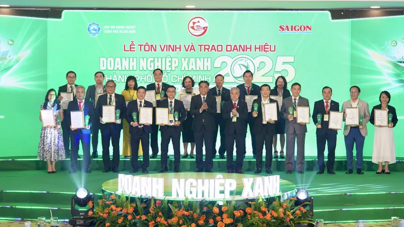 SATRA được tôn vinh doanh nghiệp đạt danh hiệu Doanh nghiệp Xanh 2025