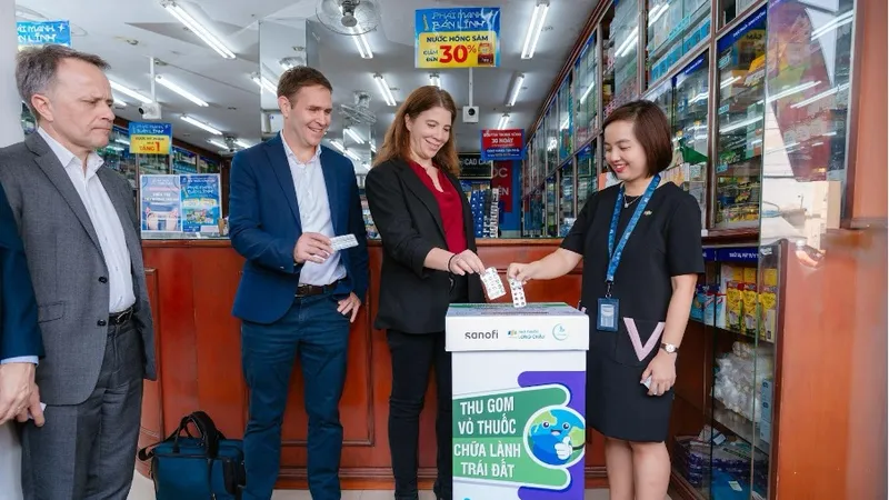 Khởi động dự án thu gom vỉ thuốc cũ tiên phong trong ngành dược phẩm, hướng đến giảm thiểu rác thải nhựa ra môi trường