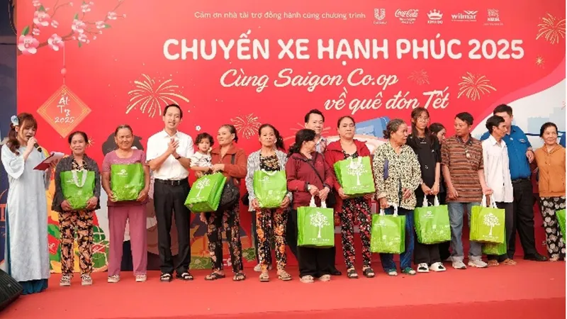 Mondelez Kinh Đô viết tiếp câu chuyện sum vầy với thông điệp “Thấy Kinh Đô là thấy tết”