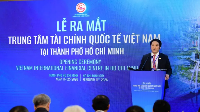 Ông Trần Khải Hoàn, Thành viên Hội đồng quản trị kiêm Quyền Tổng giám đốc Nam A Bank phát biểu tại sự kiện