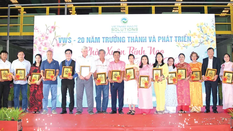 VWS tổ chức lễ tri ân các chuyên gia, kỹ sư và người lao động gắn bó với công ty suốt 20 năm hình thành và phát triển