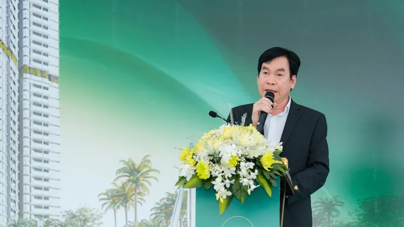Ông Bùi Ngươn Phong, Chủ tịch HĐQT, Nhà sáng lập Hệ sinh thái Tập đoàn Lê Phong phát biểu tại lễ khởi công