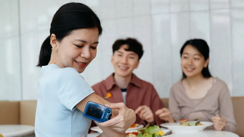 Abbott ra mắt bộ cảm biến tự động đo đường huyết liên tục mỗi phút